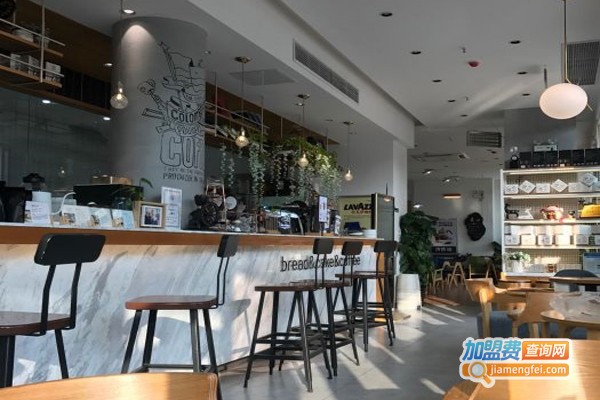 快乐烘培蛋糕加盟费