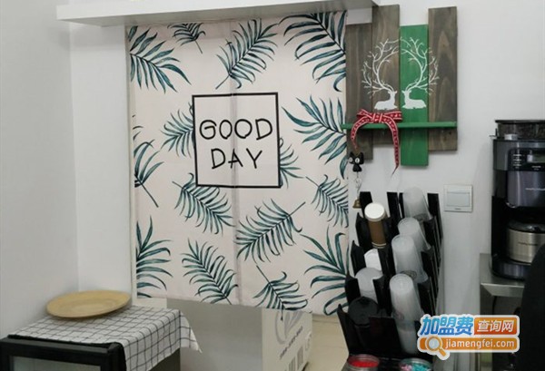 hello怪阿姨加盟费