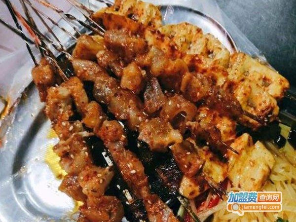 板凳地摊烤肉加盟费