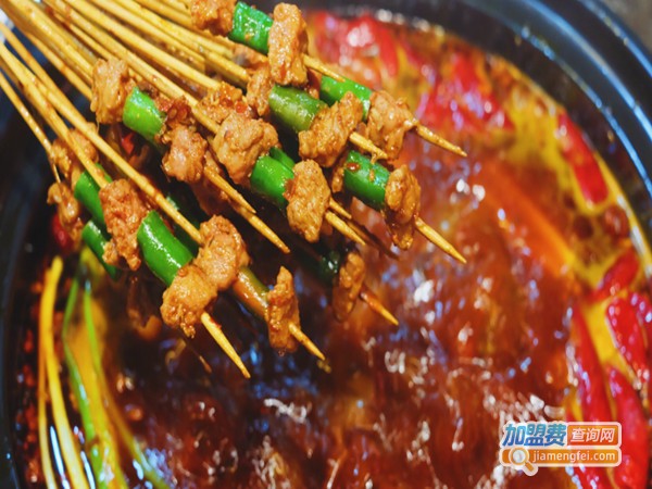 壹路巴适串串香火锅加盟门店