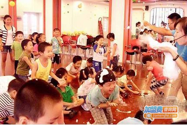 疯狂家族教育加盟门店