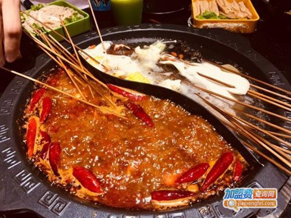 壹路巴适串串香火锅加盟门店