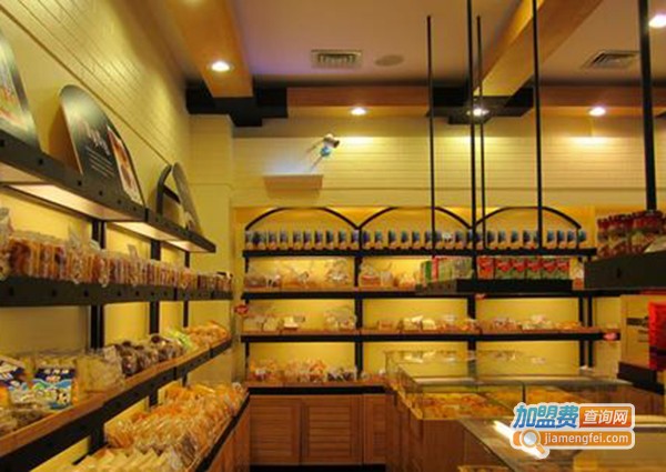 加盟皇冠蛋糕店要多少钱