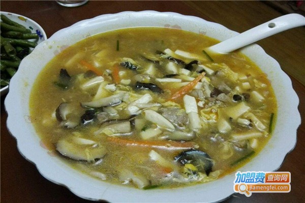 鹅掌酸辣汤锅加盟费