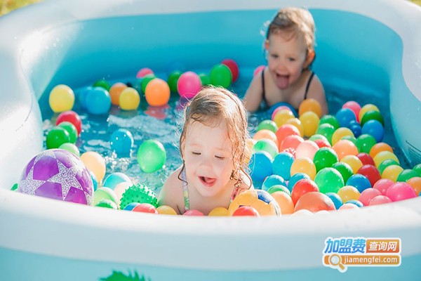 童博士婴幼儿游泳馆加盟门店