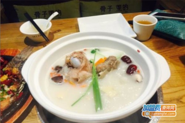 拾味馆骨汤加盟