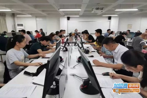 驰传教育加盟店