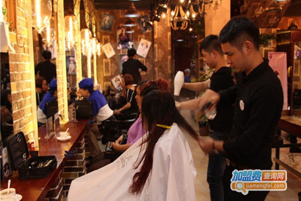 奥斯卡美容美发加盟费