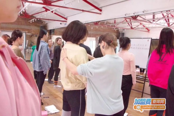 spy舞蹈教育加盟费