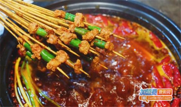 一品轩DIY麻辣串串香加盟费