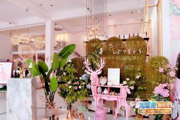 英娜美容专业培训加盟费