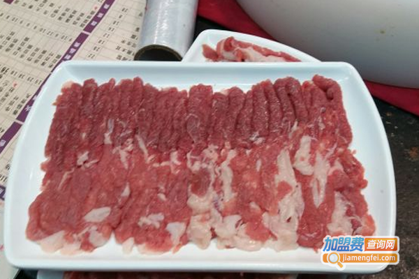 薪夏季热气羊肉火锅