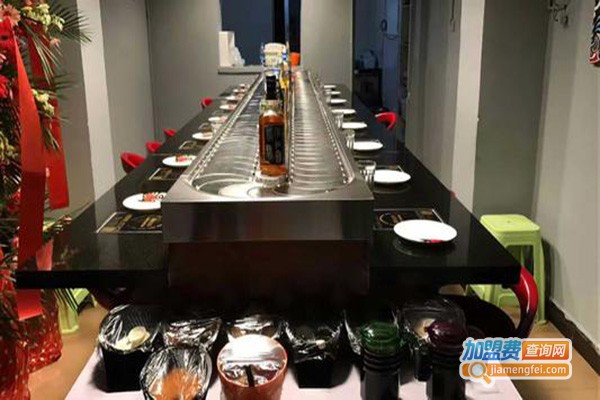 回转串串香麻辣烫加盟门店