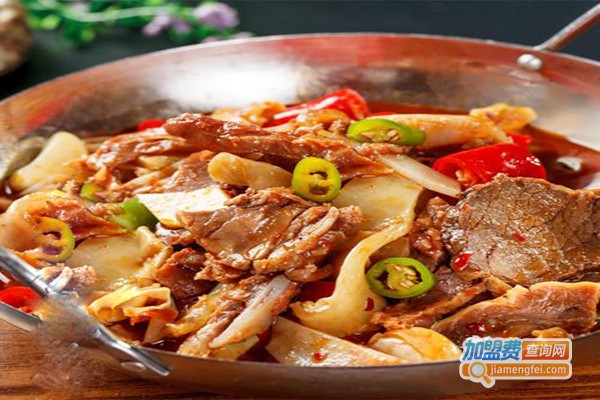 渝香坨坨牛肉香锅加盟