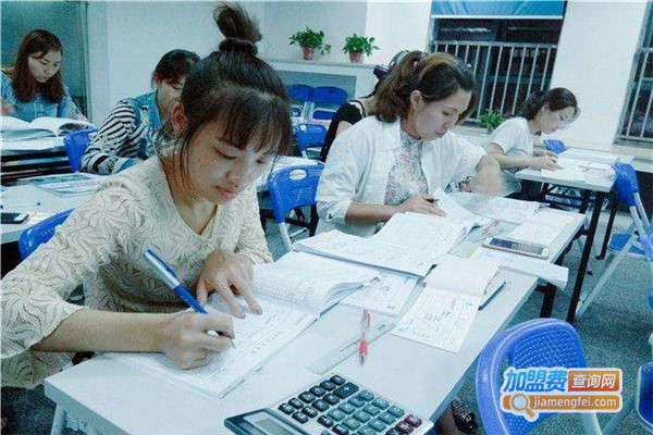 育德堂教育加盟费