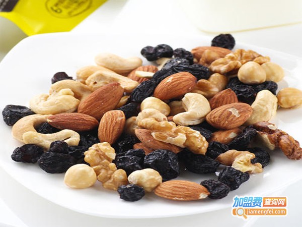 坚果零食加盟门店