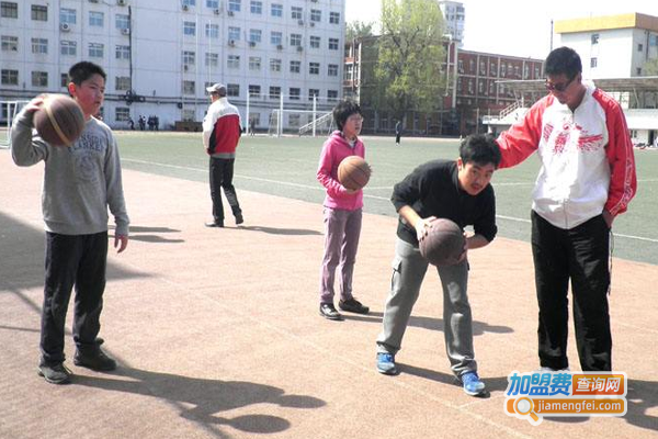 力佳体育培训加盟费