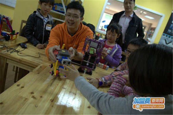 泊思地青少年培训加盟费