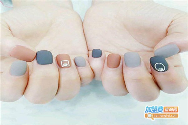 非常美甲加盟门店