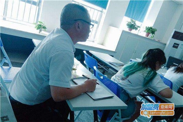 育德堂教育加盟费