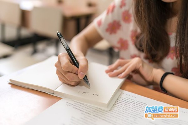 晨讯教育加盟费