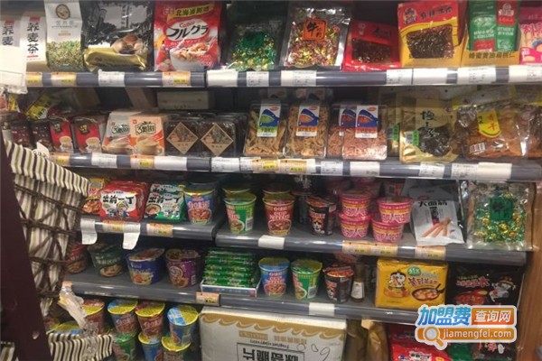 【零食星球进口食品加盟】创业加盟零食星球进口食品助您赚钱成富翁！