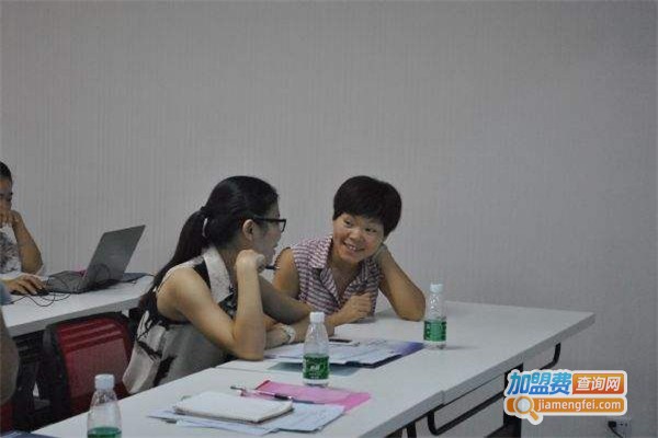 育仁外语加盟费