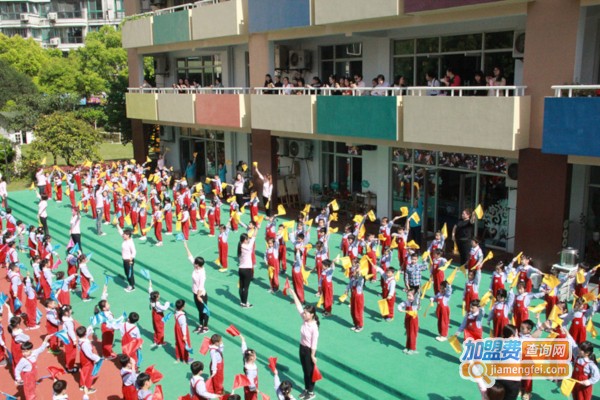 依霖幼儿园加盟