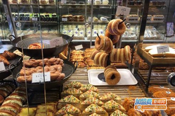 鹭岛面包坊加盟门店