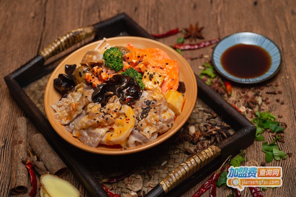 辣壹桶干拌冒菜加盟费