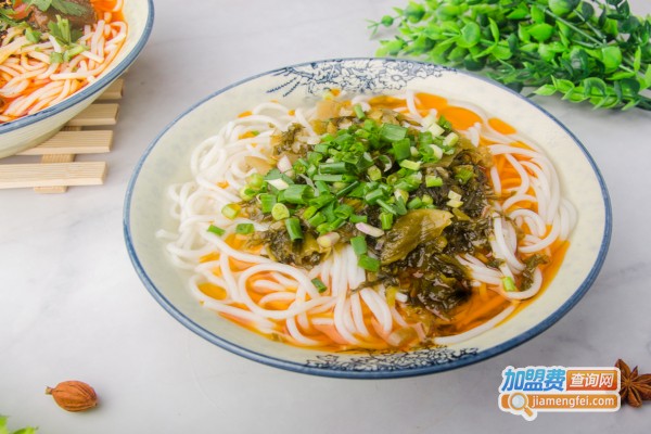 筑味老汤酸菜粉面馆加盟费