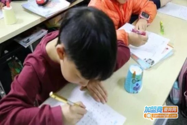 东方优硕加盟费