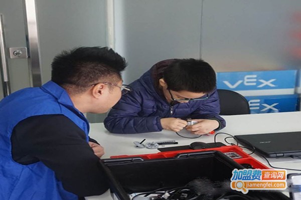 蚂蚁向上机器人加盟费