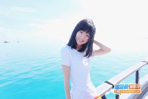 阳光伊人女装