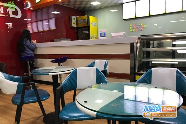 鲜果水吧加盟费