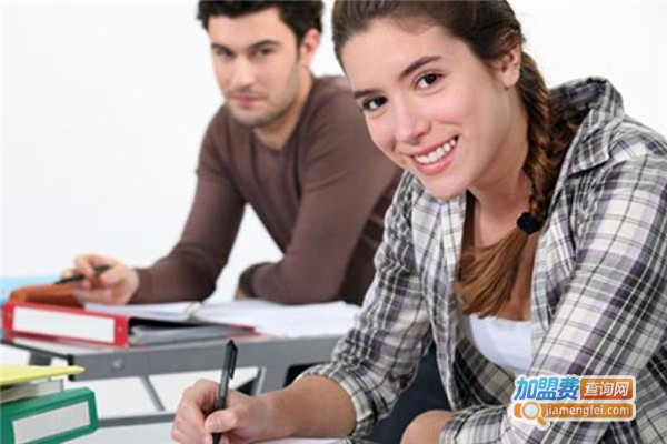 红铅笔教育加盟费