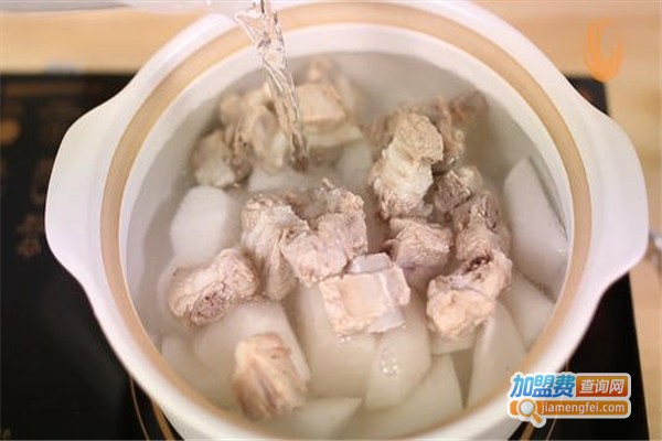 滋补排骨汤