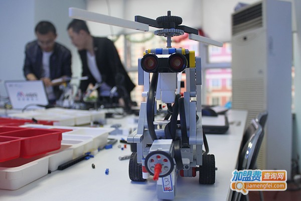 动力猫机器人加盟店