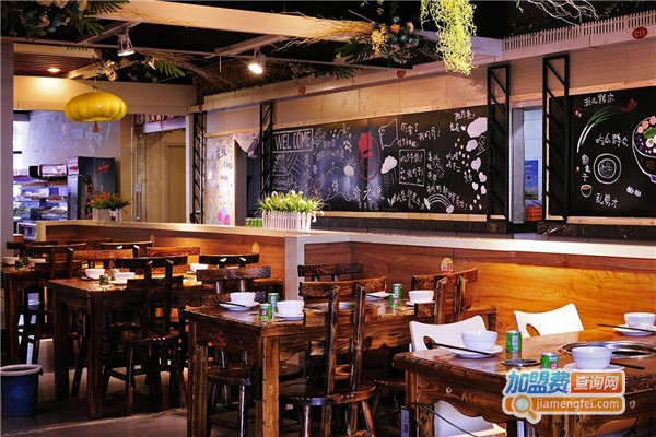 渝老练串串香加盟费