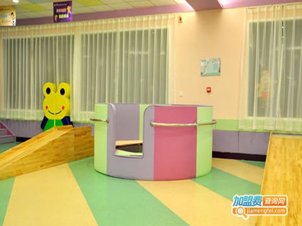 超能宝贝水育早教加盟费