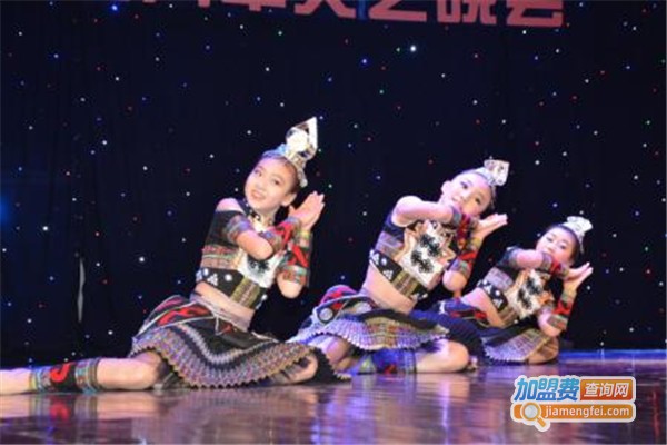 小甲虫少儿艺术团加盟费