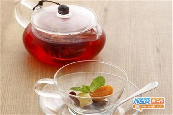 明月泷茶奶茶店