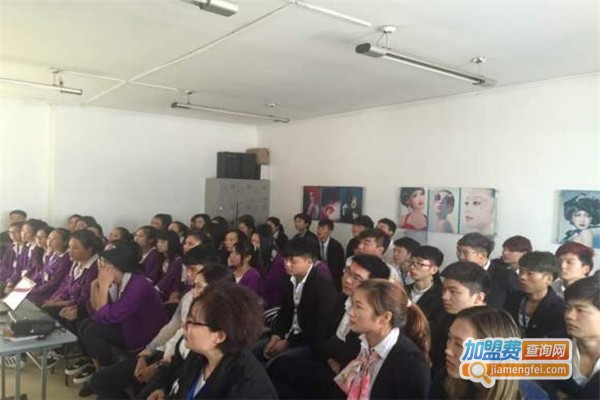 东青美容美发加盟费