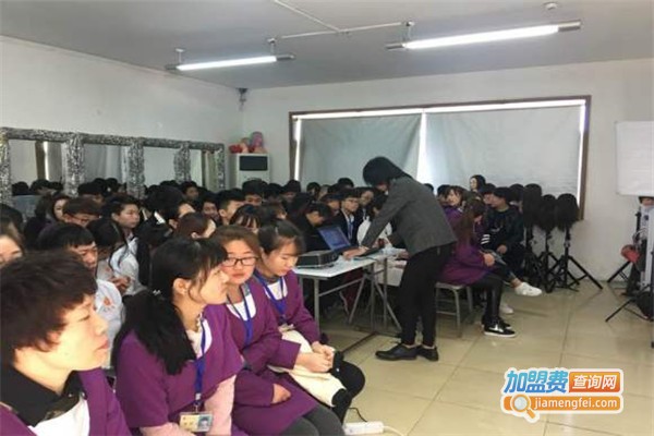 东青美容美发加盟费