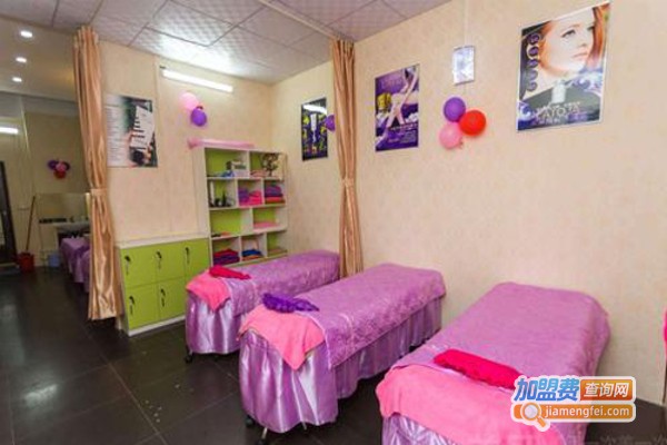 郡香本草纤瘦美容加盟费