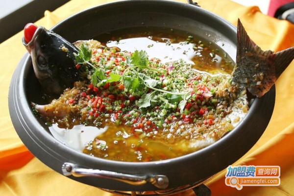 小木船渔村鱼火锅加盟店