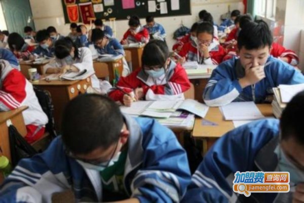 嘉铭教育加盟费