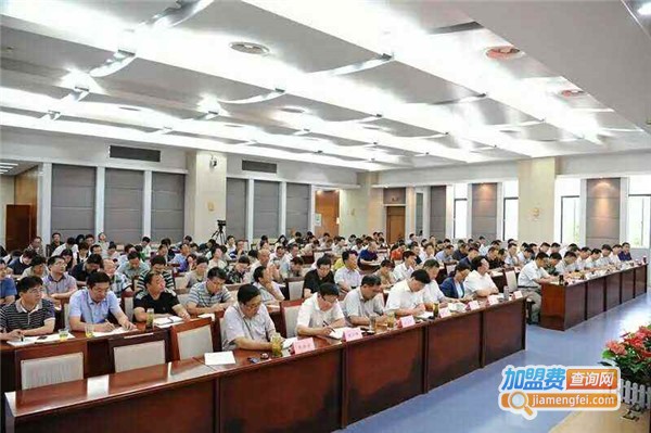 思苪教育加盟费