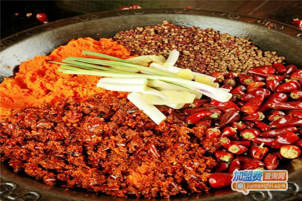 二哥罗林四川老火锅加盟费