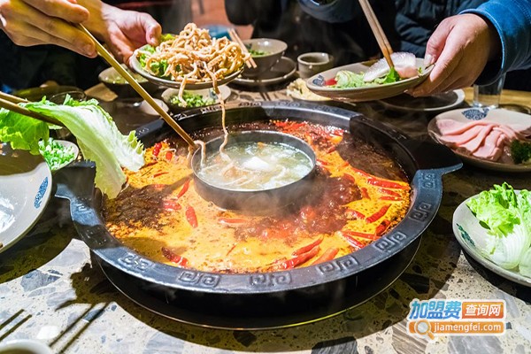 渝艾老灶火锅加盟门店